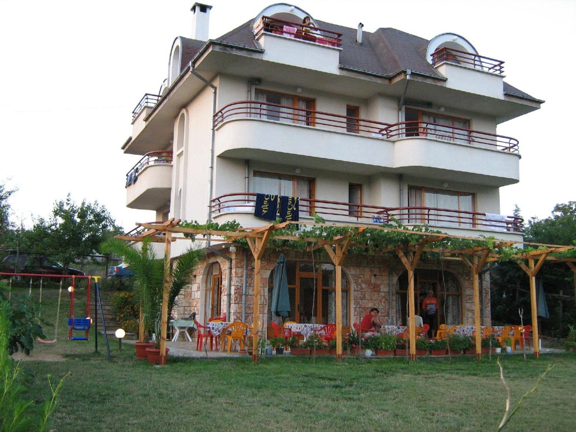 Villa Victoria Sinemoretz Exterior photo